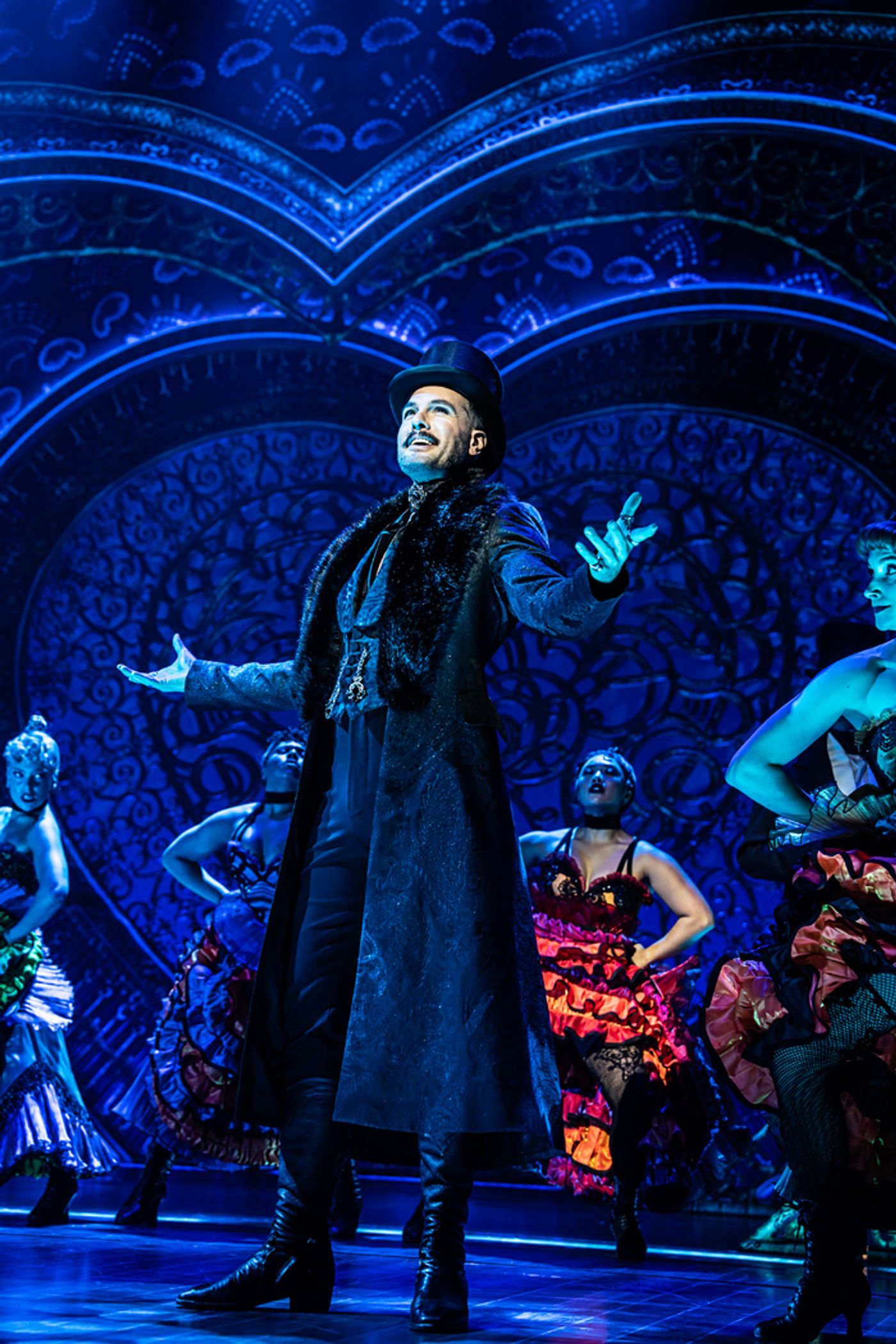 Photos: MOULIN ROUGE! World Tour Kicks Off This Week Photos: MOULIN ROUGE! World Tour Kicks Off This Week Image