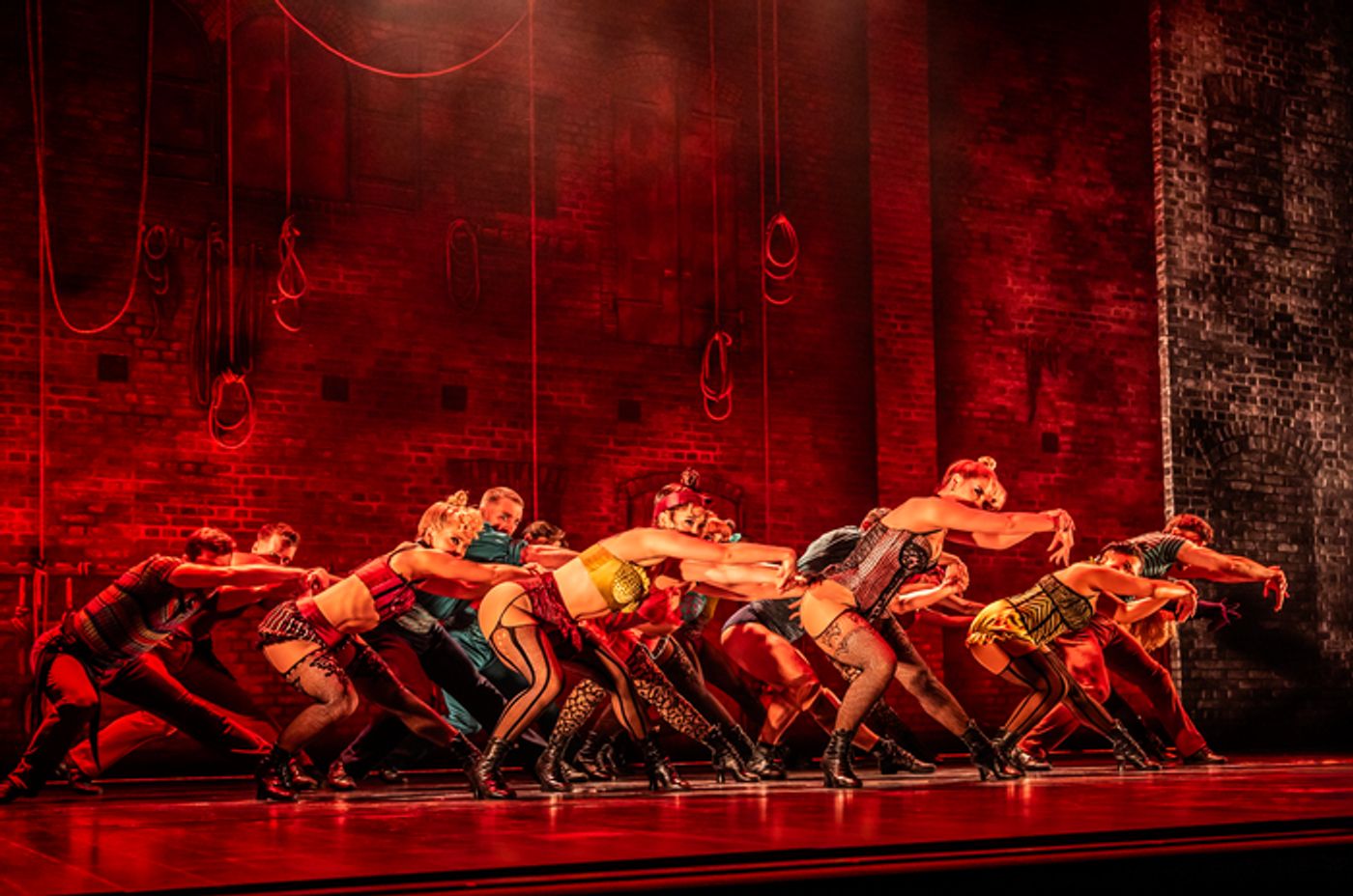 Photos: MOULIN ROUGE! World Tour Kicks Off This Week Photos: MOULIN ROUGE! World Tour Kicks Off This Week Image