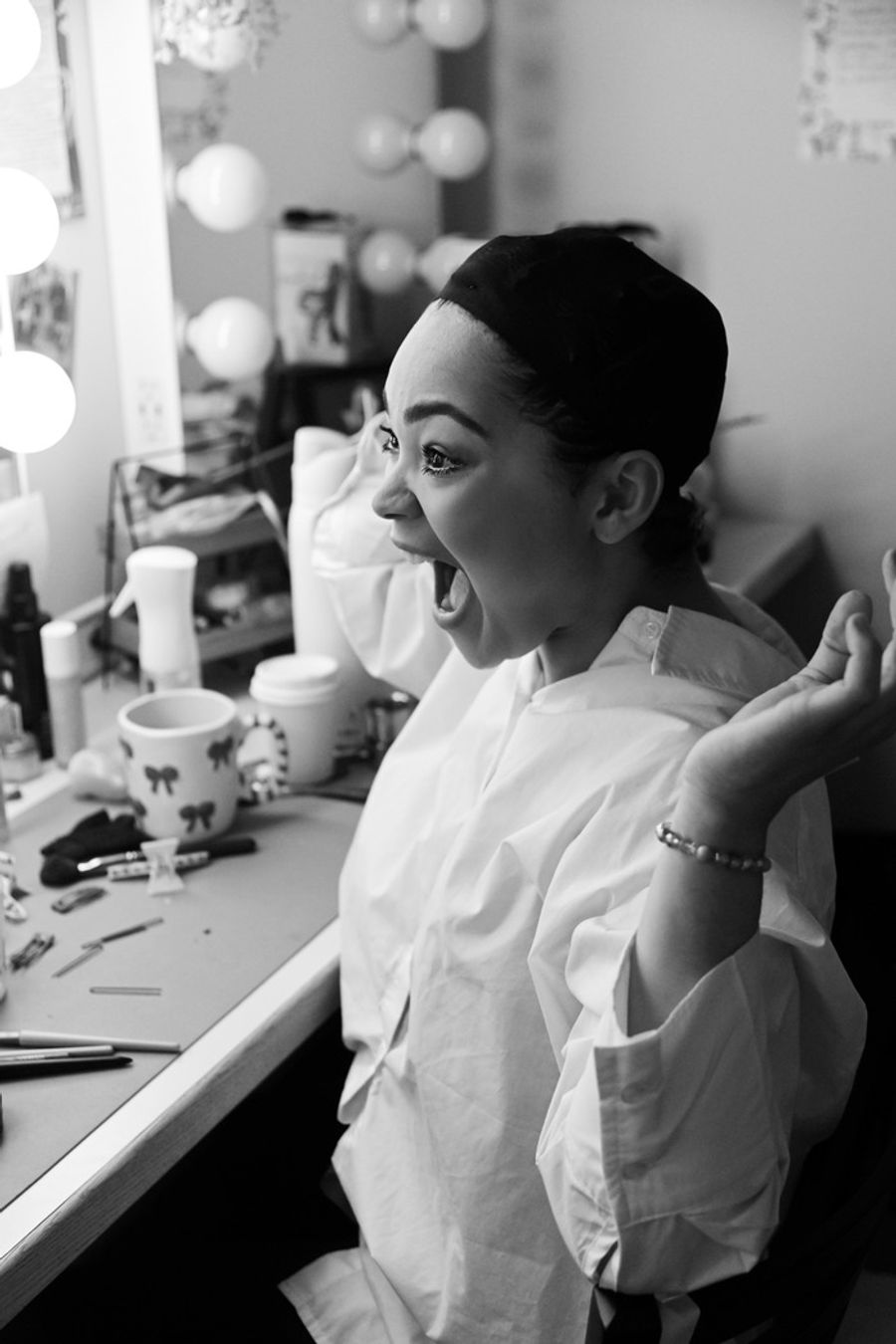 Photos: Jordan Tyson Prepares For GYPSY Backstage With The Dressing Room Project Image