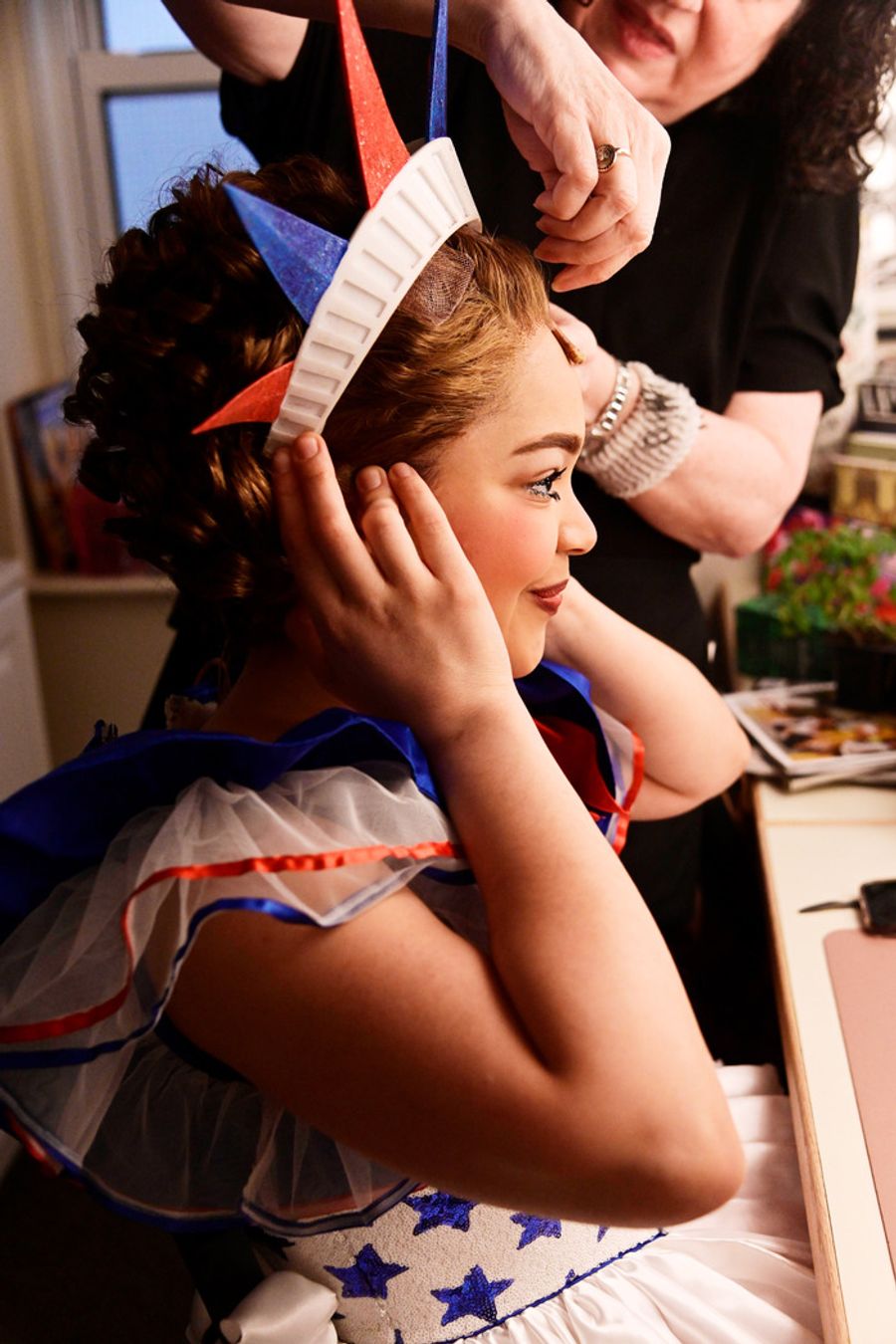 Photos: Jordan Tyson Prepares For GYPSY Backstage With The Dressing Room Project Image