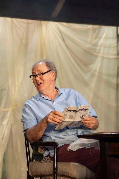 John Lithgow  Photo