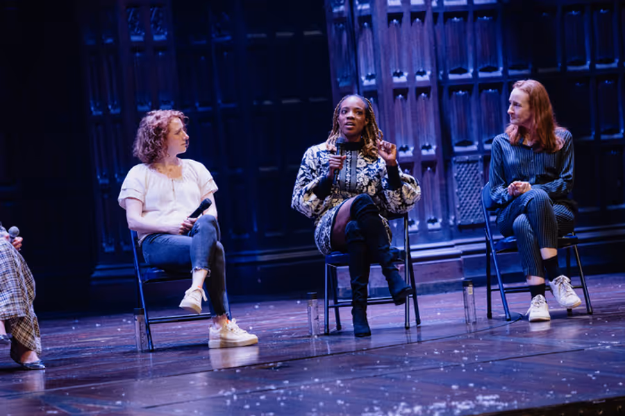 Photos: Bonnie Wright Stops By HARRY POTTER AND THE CURSED CHILD On Broadway Image