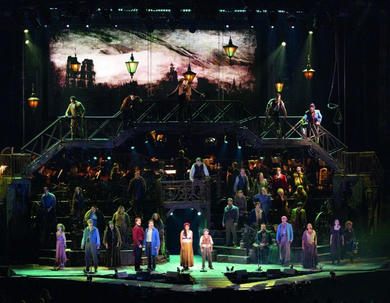 REVIEW: The LES MISÉRABLES THE ARENA SPECTACULAR Is A Breathtaking Celebration of The 40th Anniversary Of The Famous Musical *UPDATED FOR ALTERNATE LEADS* Image