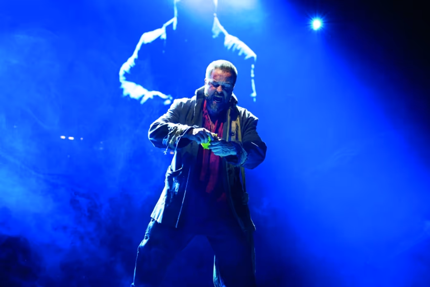 REVIEW: The LES MISÉRABLES THE ARENA SPECTACULAR Is A Breathtaking Celebration of The 40th Anniversary Of The Famous Musical *UPDATED FOR ALTERNATE LEADS*  Image