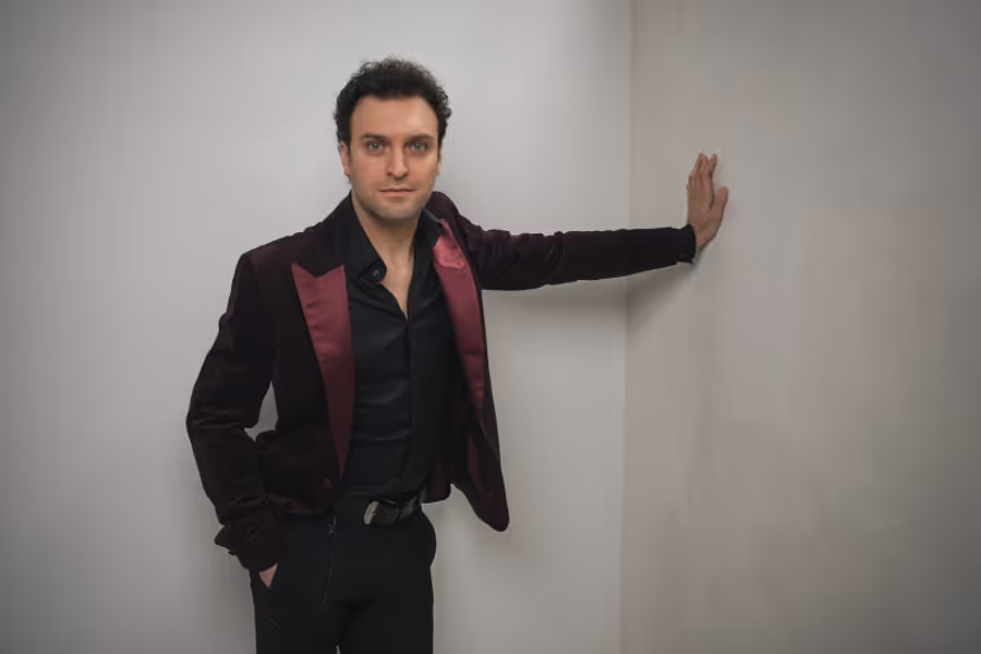 Viral Hits to Carnegie Hall: Jamie Alimorad’s Rise as a Pop/Rock Sensation Image