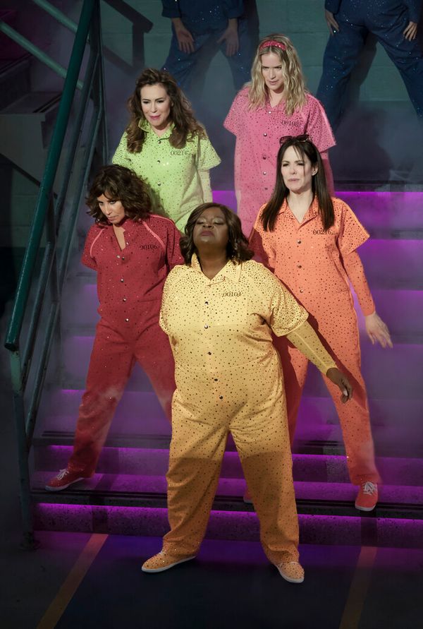 Gina Gershon, Alyssa Milano, Retta, Elizabeth Lail, and Mary-Louise Parker Photo