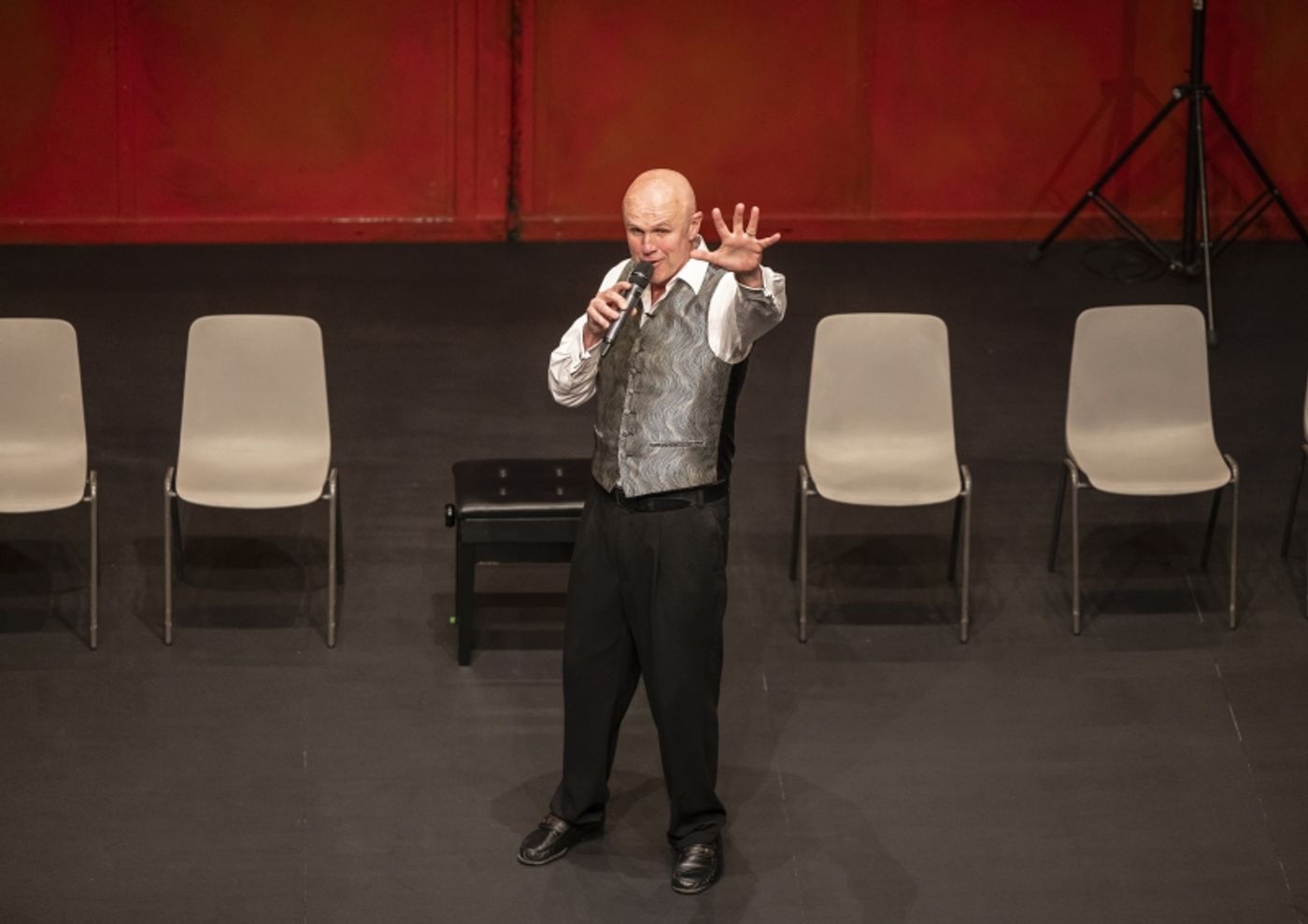 Review: AN OAK TREE, Young Vic  Image