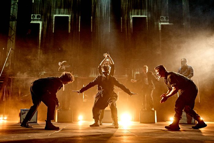 Photos: Radiohead-Based HAMLET HAIL TO THE THIEF Gets World Premiere — photo 11 of 19