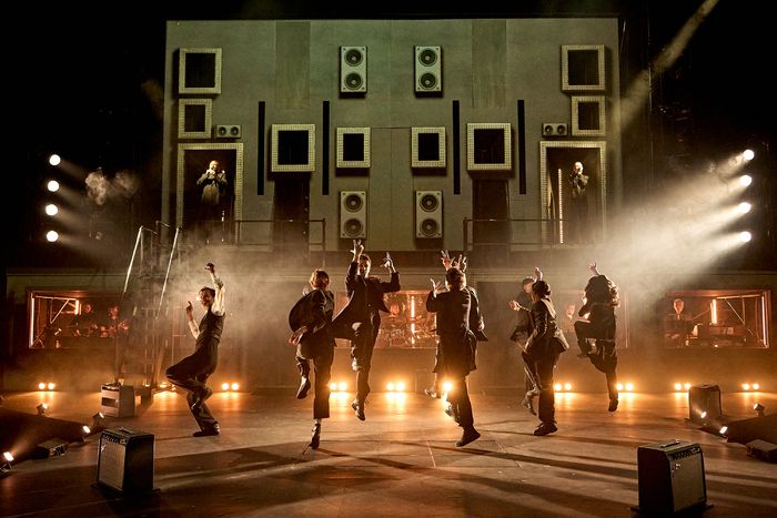 Photos: Radiohead-Based HAMLET HAIL TO THE THIEF Gets World Premiere — photo 17 of 19