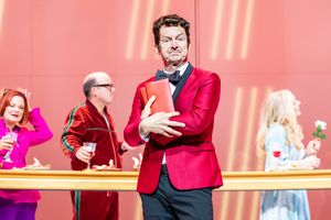 Martha Plimpton, Rory Kinnear, Denis O'Hare, Jane Krakowski Photo