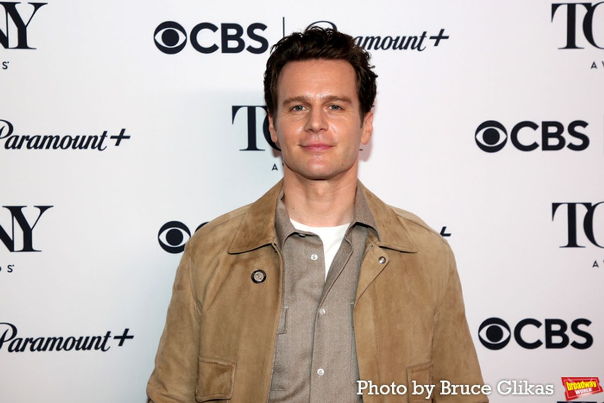 Jonathan Groff at 