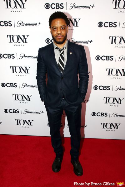 Jon Michael Hill Photo