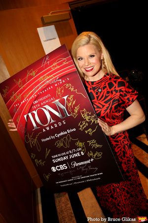 Megan Hilty Photo
