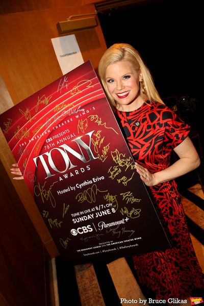 Megan Hilty Photo