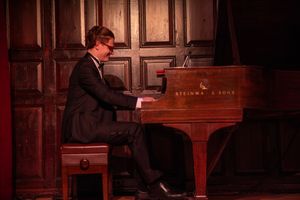 Isaac Hayward  Photo