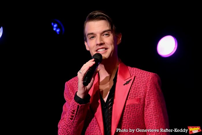 Photos: Mark William Returns to Green Room 42  Image
