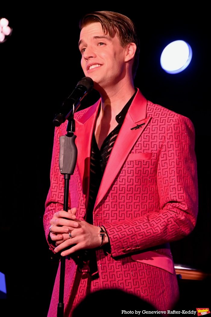 Photos: Mark William Returns to Green Room 42  Image
