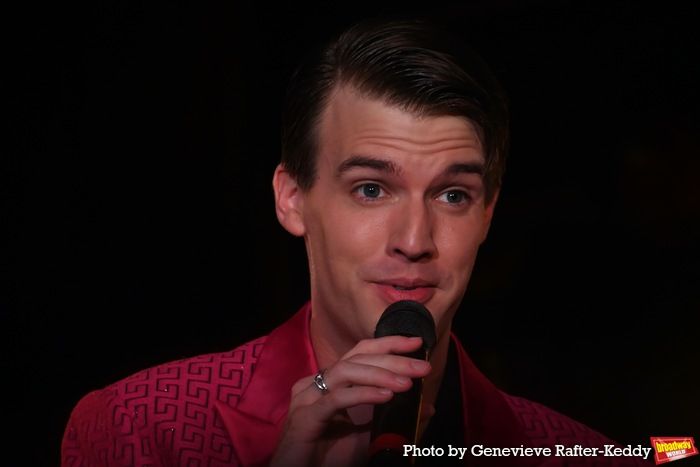 Photos: Mark William Returns to Green Room 42  Image