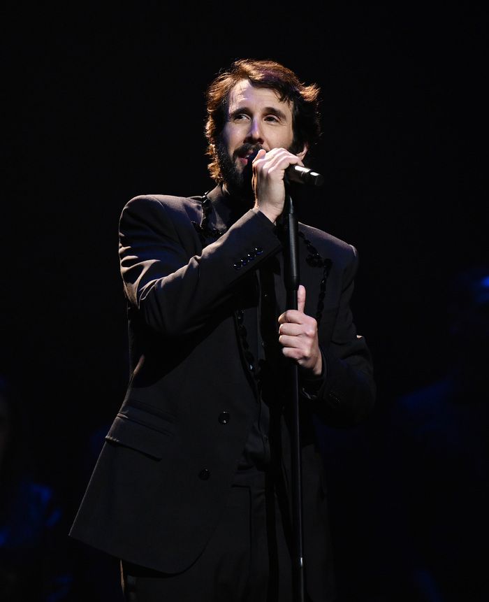 Photos: Josh Groban Debuts 'Gems' Las Vegas Residency at Caesars Palace — photo 8 of 13