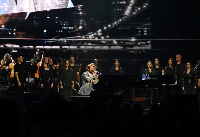 Photos: Josh Groban Debuts 'Gems' Las Vegas Residency at Caesars Palace — photo 10 of 13
