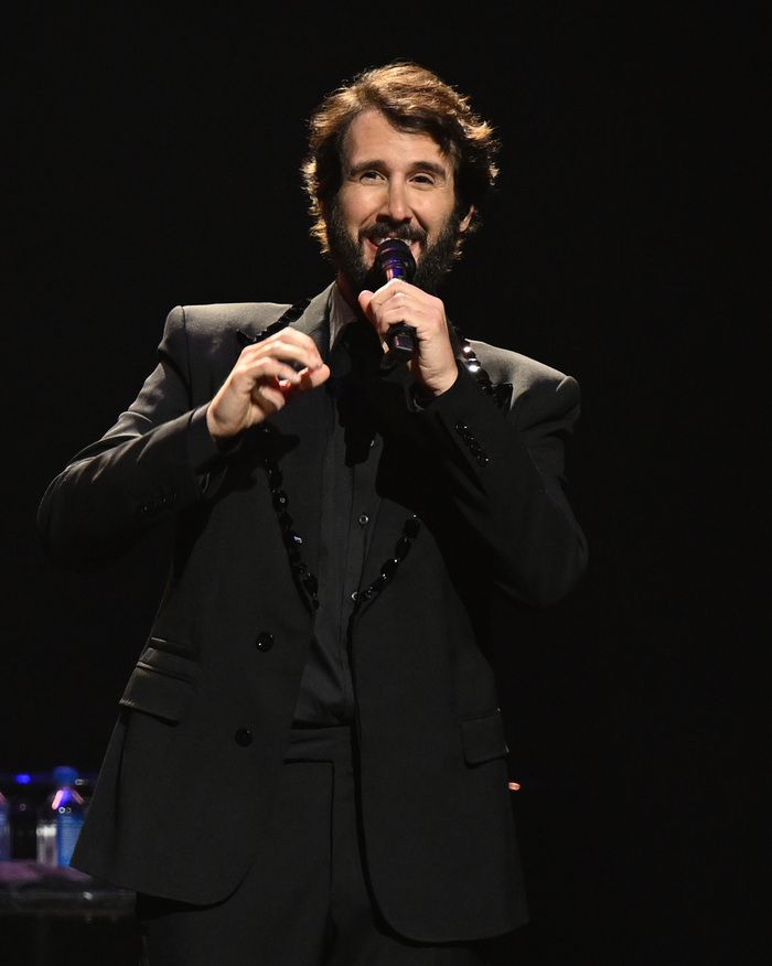 Photos: Josh Groban Debuts 'Gems' Las Vegas Residency at Caesars Palace — photo 11 of 13