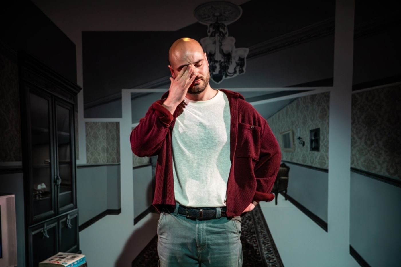 Review: INSANE ASYLUM SEEKERS, Bush Theatre  Image