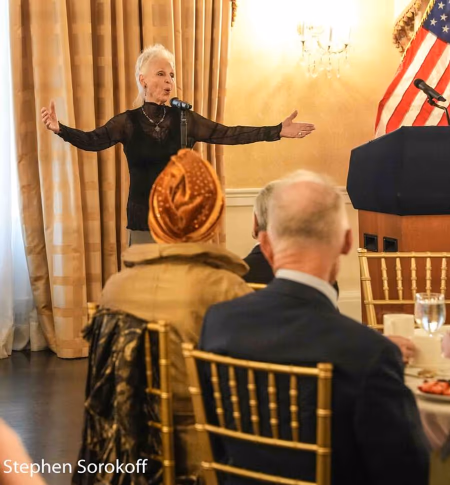 Review: Elizabeth Sullivan Performs at the Dutch Treat Club and the Torch is Passed Image