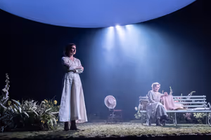 Bessie Carter, Imelda Staunton Photo