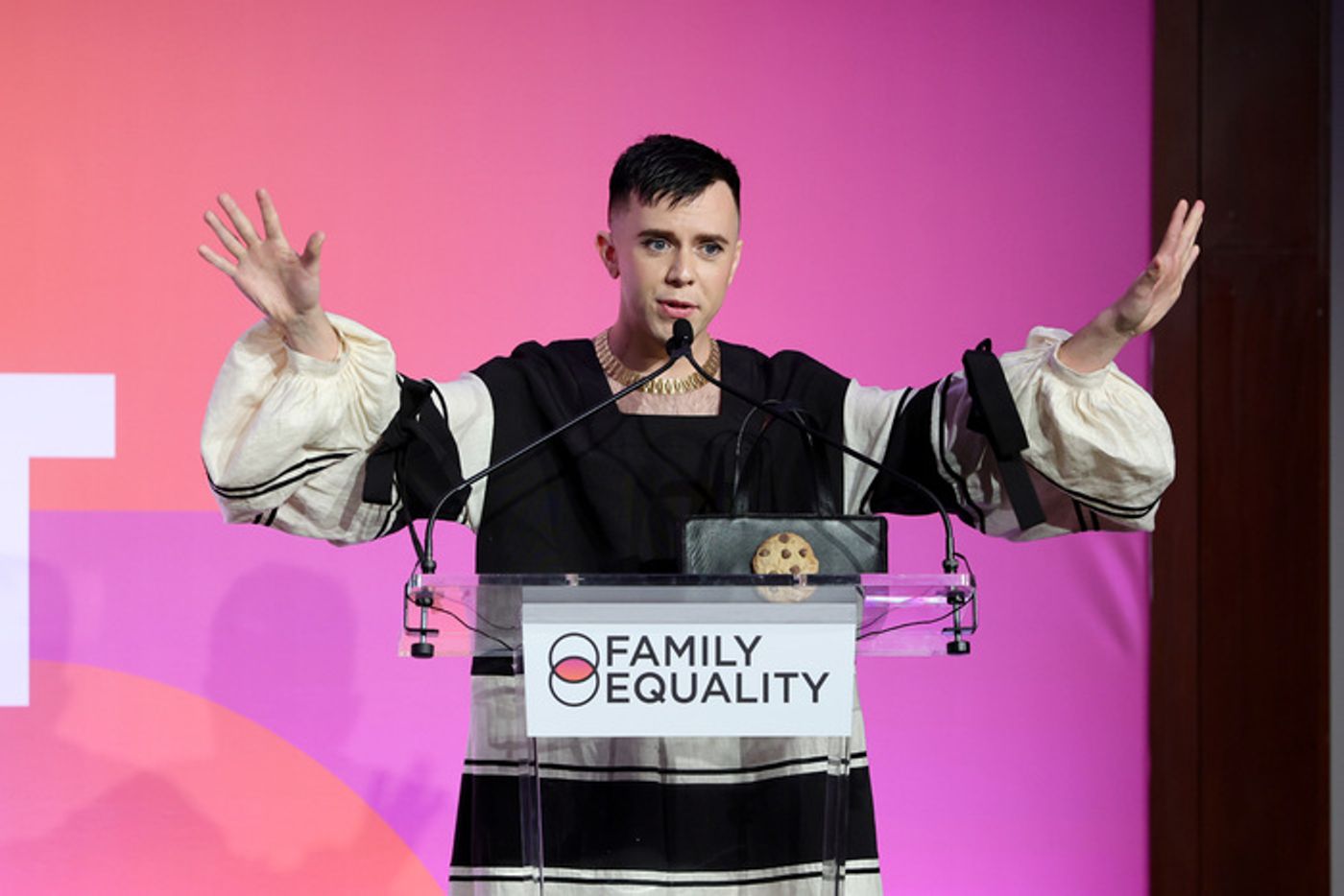 Photos: Nicole Scherzinger, Darren Criss, & More at NIGHT AT THE PIER  Image