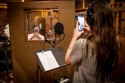 Lizzy McAlpine and Jeremy Jordan Photo