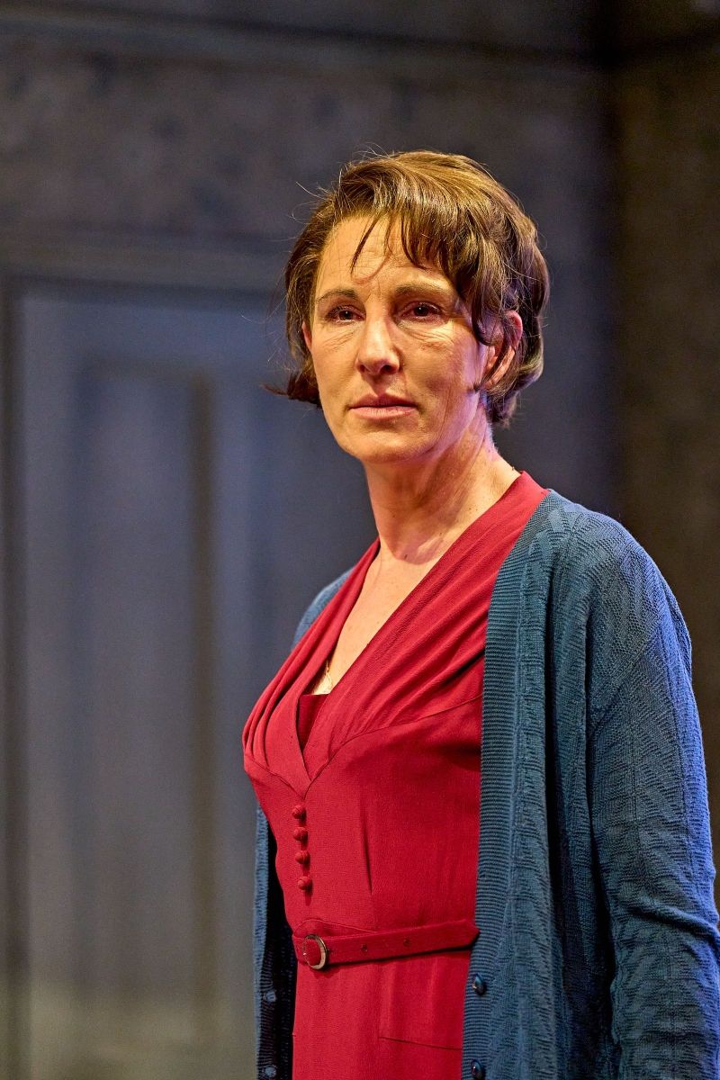 Review: THE DEEP BLUE SEA, Theatre Royal Haymarket Review: THE DEEP BLUE SEA, Theatre Royal Haymarket Image