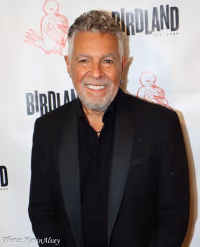Clint Holmes Photo