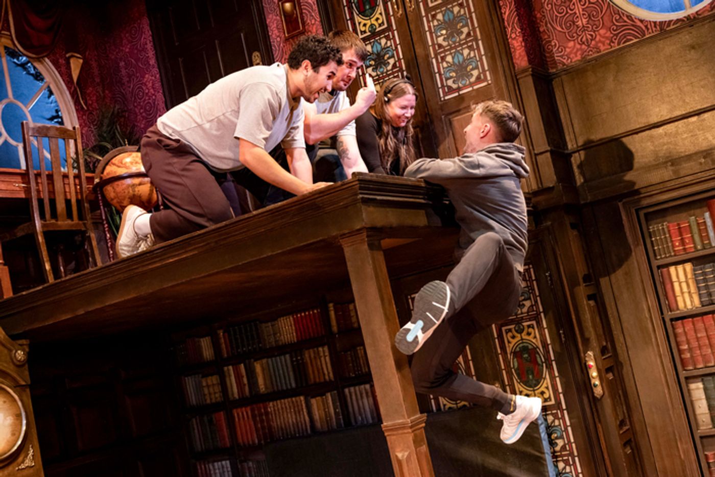 Photos: THE PLAY THAT GOES WRONG New Cast in Rehearsals  Image