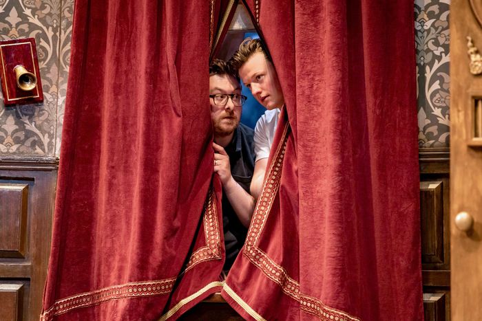 Photos: THE PLAY THAT GOES WRONG New Cast in Rehearsals — photo 12 of 12