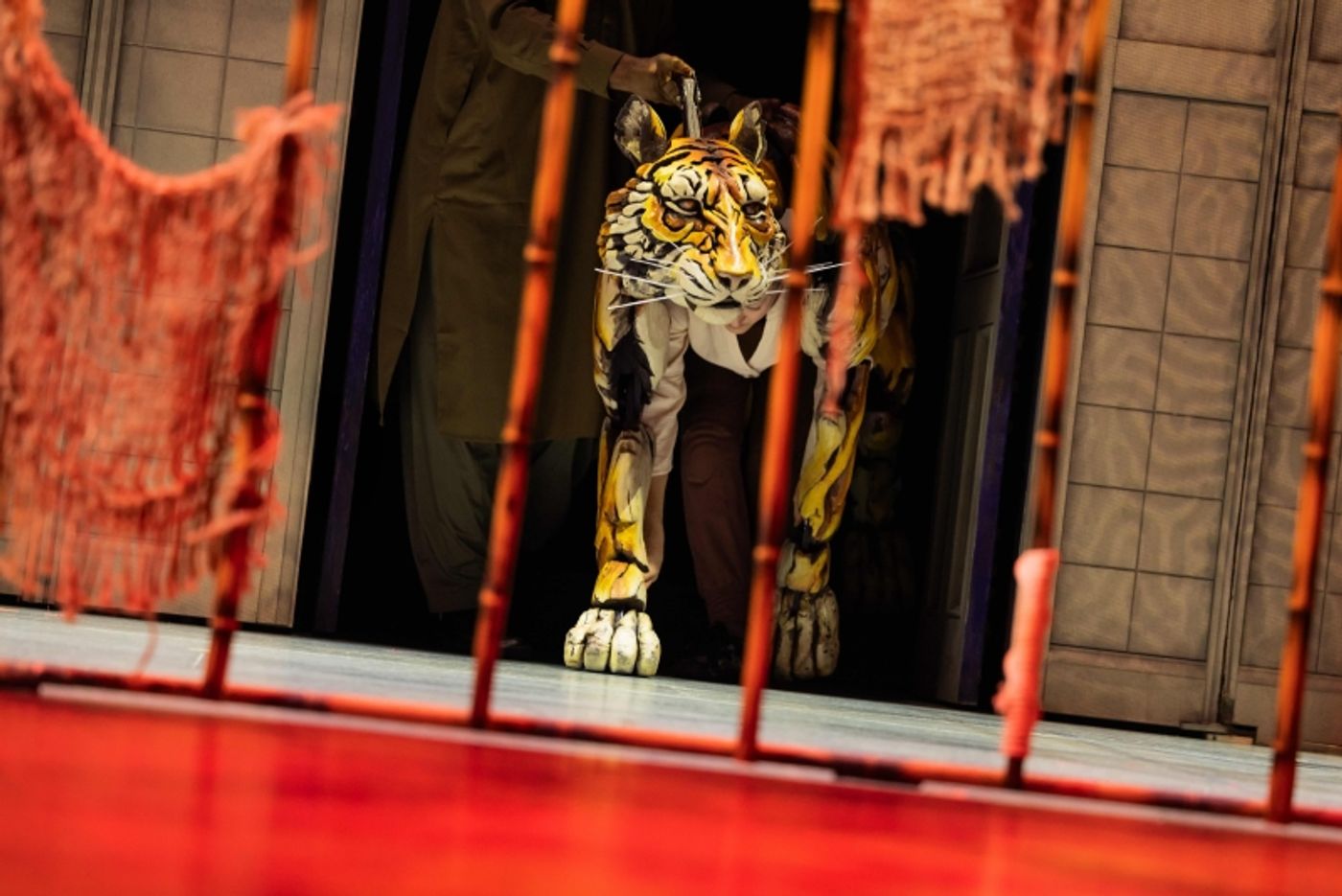 Interview: Cast & Crew Discuss Dazzling Puppetry Behind LIFE OF PI  Image