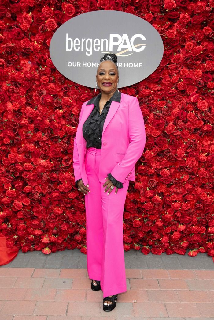 Photos: Norm Lewis, Liz Callaway & More Attend Final Johnny Mathis Concert at bergenPAC  Image