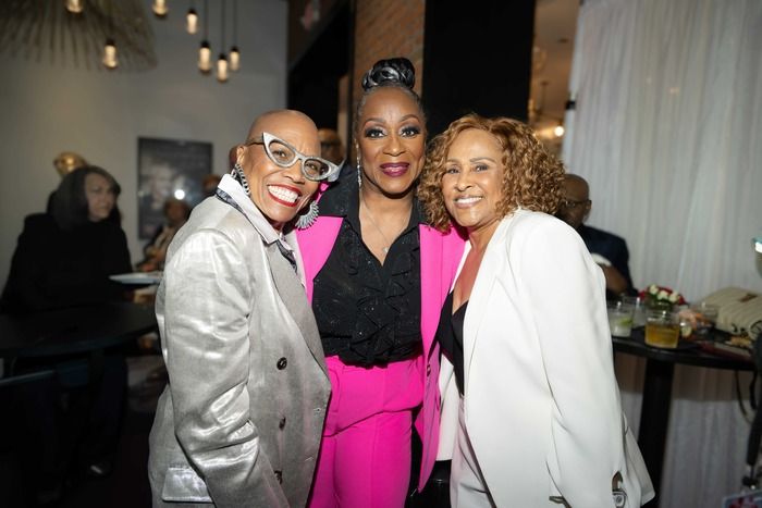 Photos: Norm Lewis, Liz Callaway & More Attend Final Johnny Mathis Concert at bergenPAC  Image