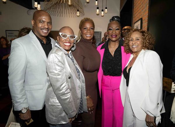Ray Chew, Dee Dee Bridgewater, Vivian Chew, Regina Bells, Darlene Love
 Photo