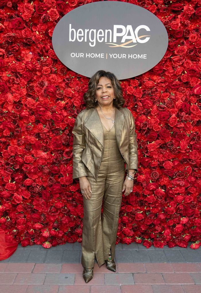 Photos: Norm Lewis, Liz Callaway & More Attend Final Johnny Mathis Concert at bergenPAC  Image