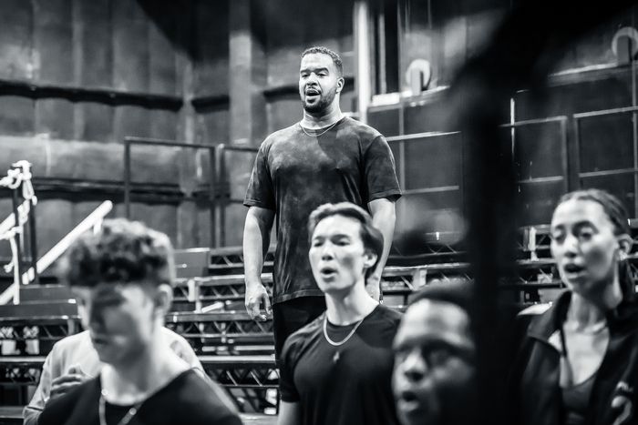 Photos: Rachel Zegler and More in Rehearsal For Jamie Lloyd's EVITA in London — photo 1 of 26
