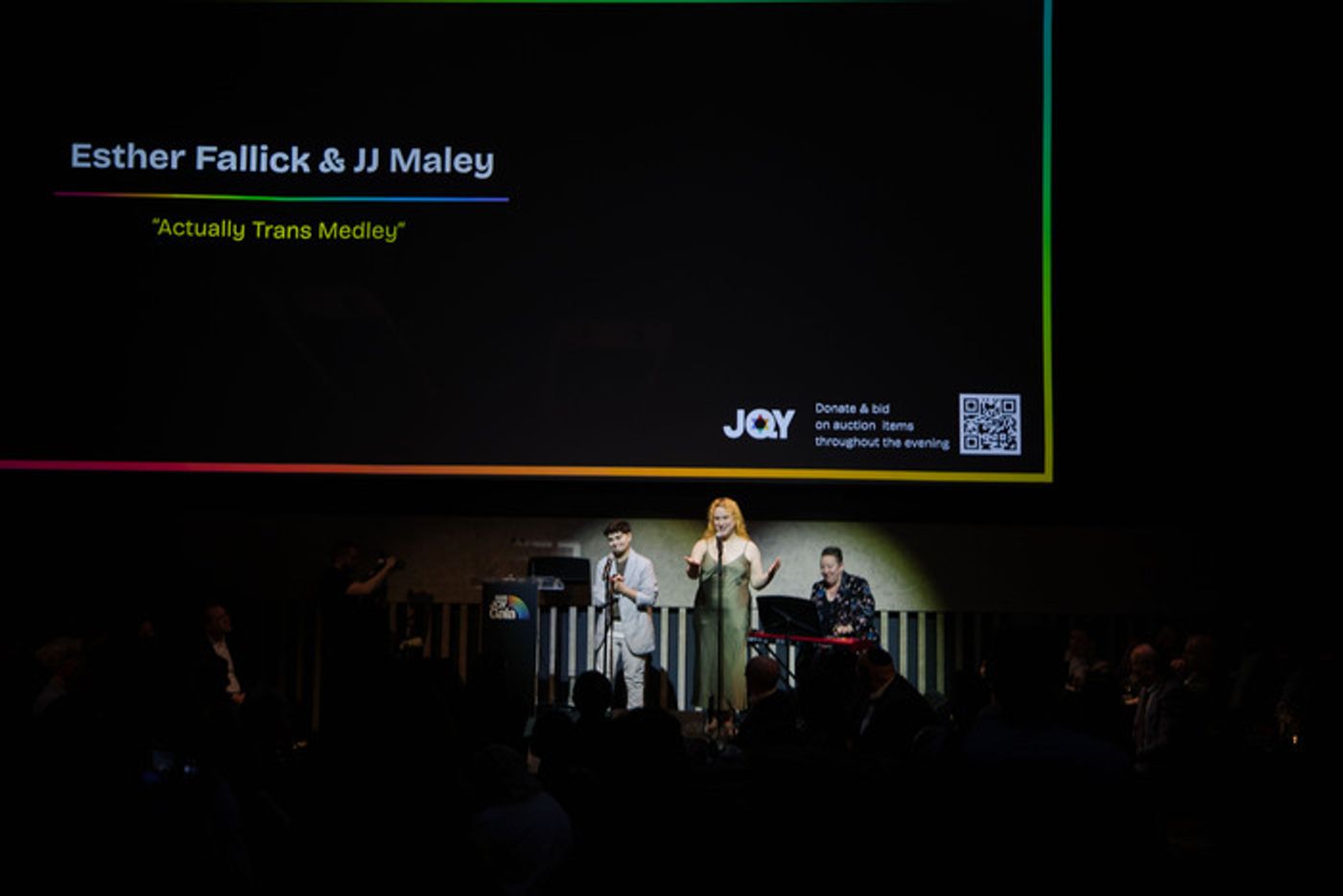 Photos: Rachel Sussman Receives Jewish Queer Icon Award  Image