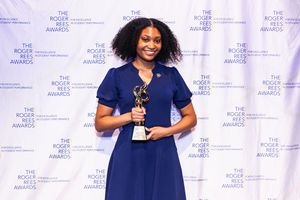 Gloria Manning Photo