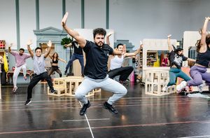  Kinshuk Sen and cast Photo