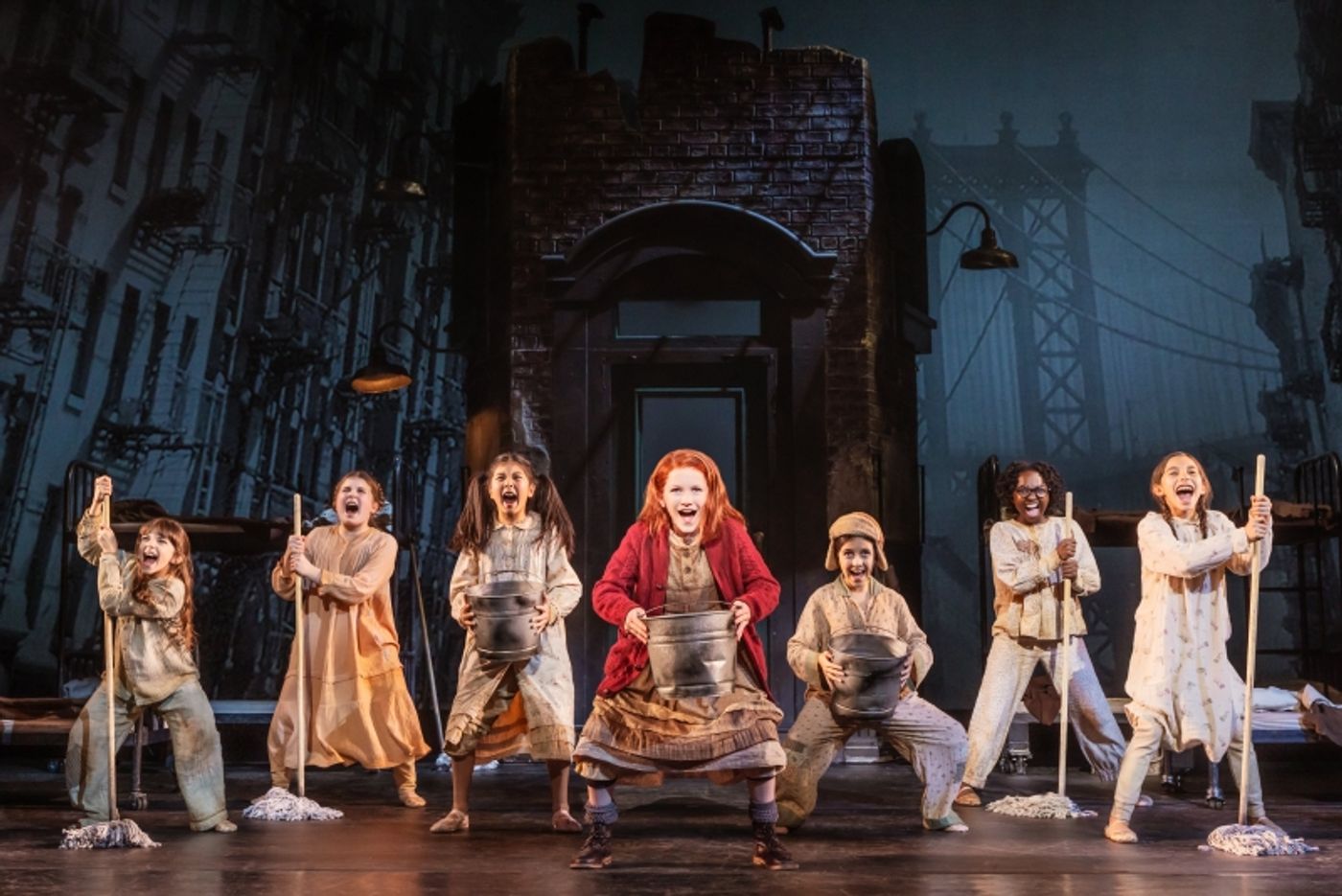 Review: ANNIE at Dolby Theatre  Image