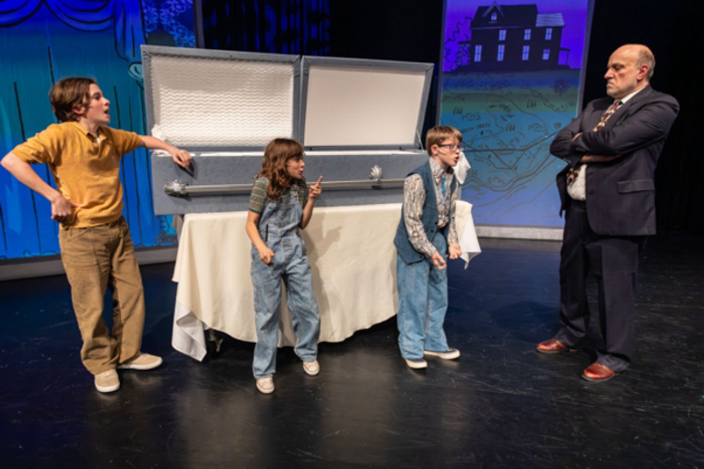 Photos: First look at Evolution Theatre Company’s FUN HOME  Image