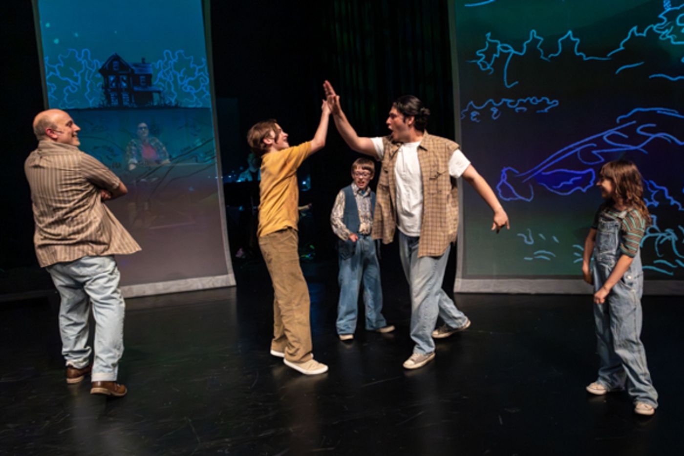 Photos: First look at Evolution Theatre Company’s FUN HOME  Image