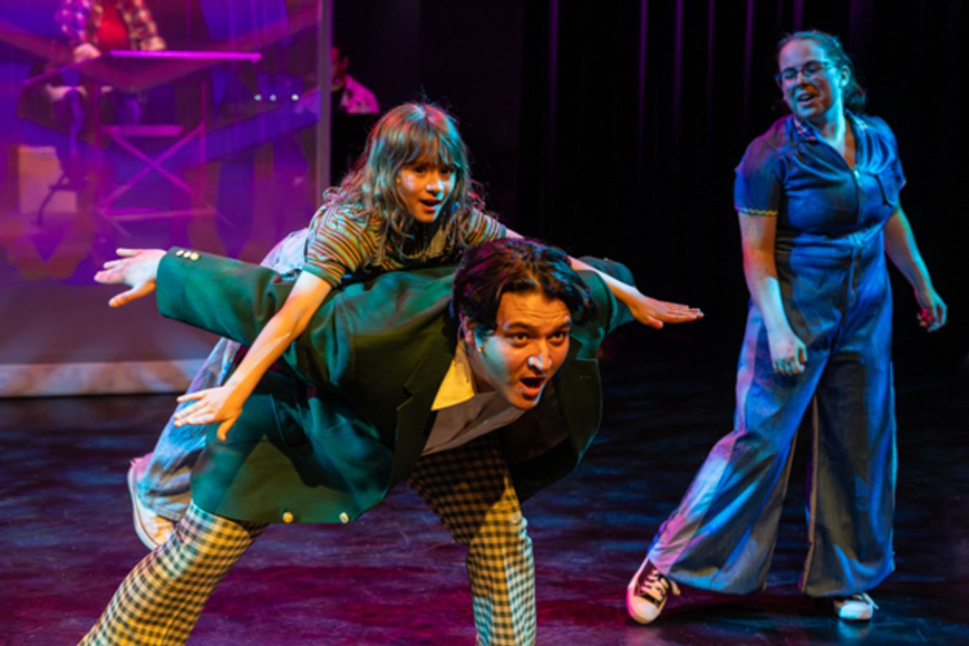 Photos: First look at Evolution Theatre Company’s FUN HOME  Image