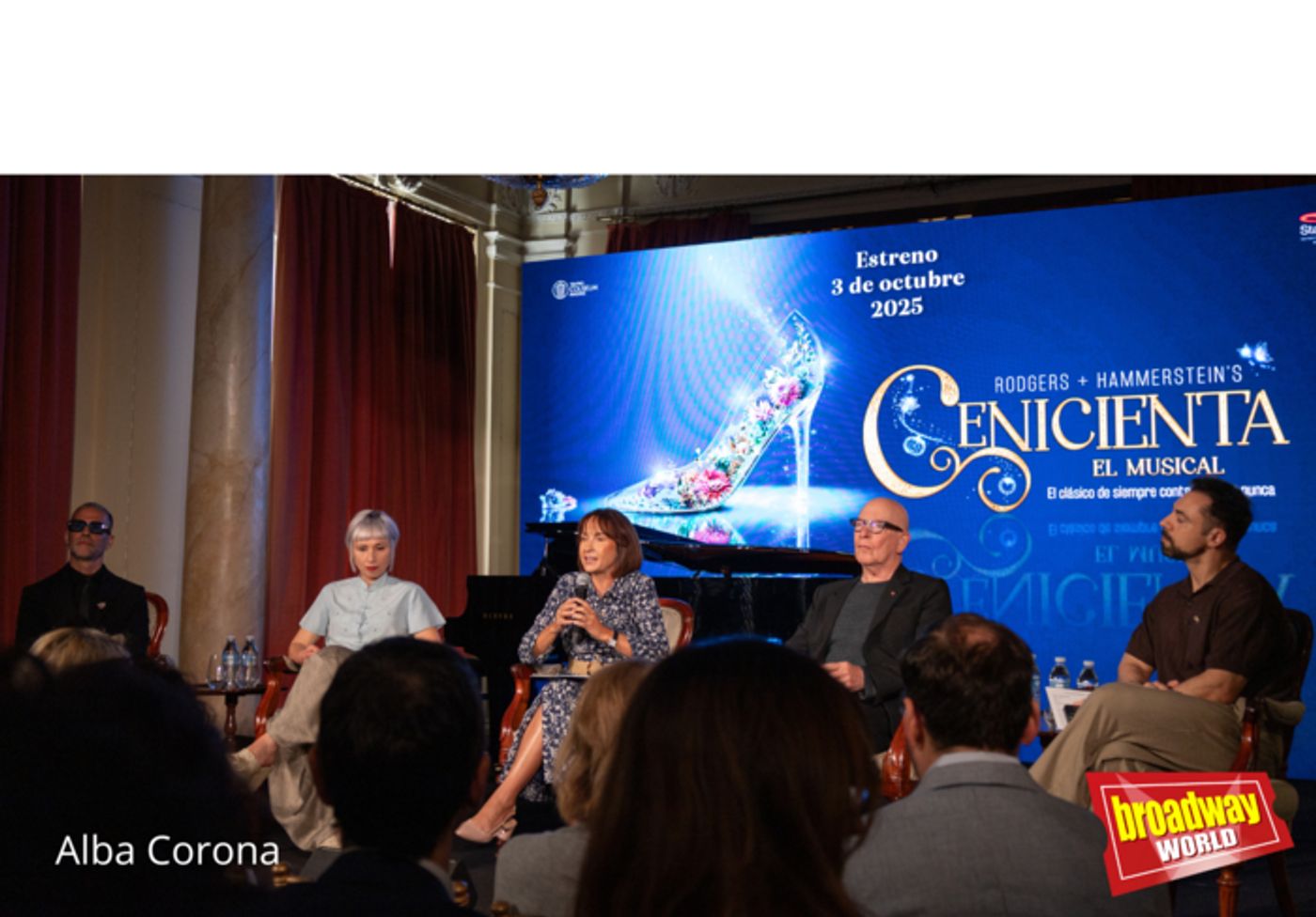 PHOTOS: Así ha sido la presentación de CENICIENTA PHOTOS: Así ha sido la presentación de CENICIENTA Image