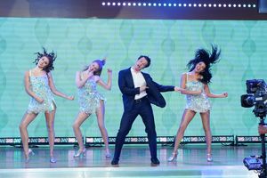 JONATHAN GROFF, CAST OF JUST IN TIME @ BroadwayWorld JONATHAN GROFF, CAST OF JUST IN TIME Photo