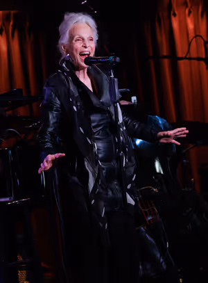 Elizabeth Sullivan. Photo credit: Conor Weiss @ BroadwayWorld Elizabeth Sullivan. Photo credit: Conor Weiss Photo